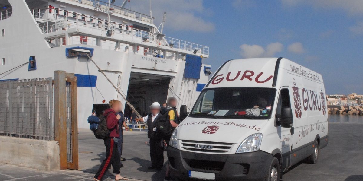 sea-watch-team-truck-arrived-in-lampedusa
