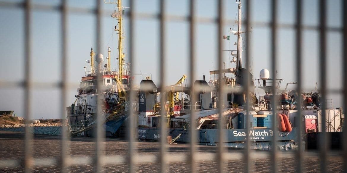 SeaWatch3 liegt beschlagnahmt im Hafen von Licata
