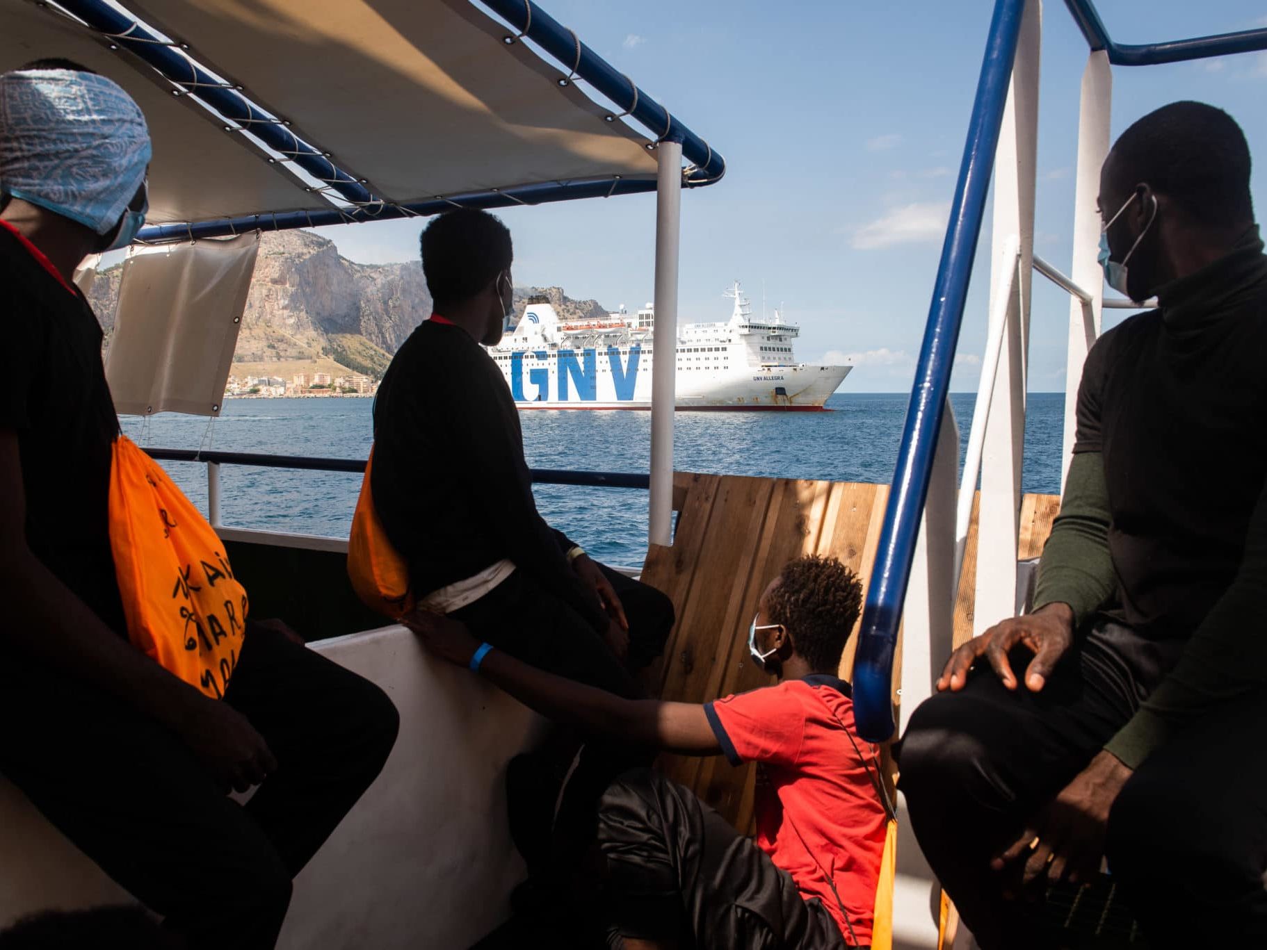 Disembarkation of 353 survivors from Sea-Watch 4 to the quarantine Ferry Gnv Allegra