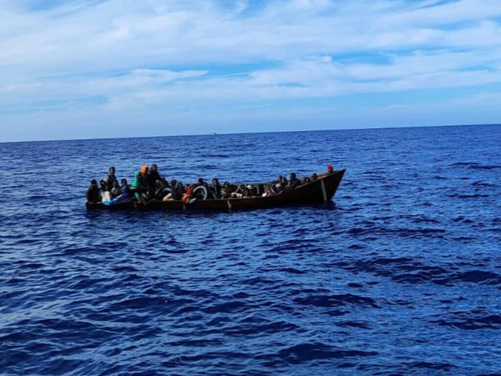 Il Nuovo Patto UE sulla Migrazione legalizza gli abusi alla frontiera e causerà più morti in mare