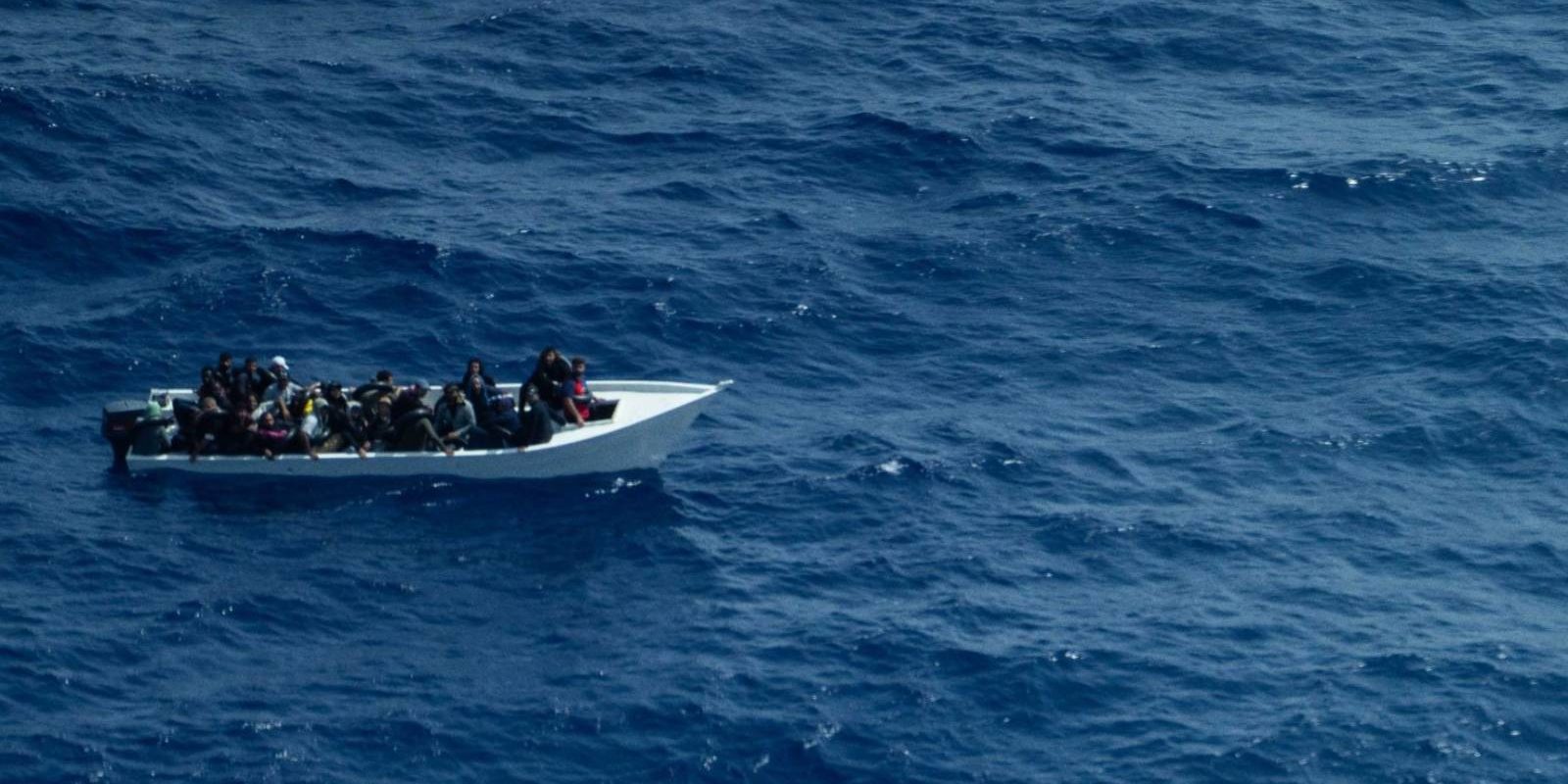 Un barchino identico a quello naufragato ieri a poche miglia di Lampedusa era stato segnalato in difficoltà tre giorni fa da Sea-Watch. Nessuno è intervenuto