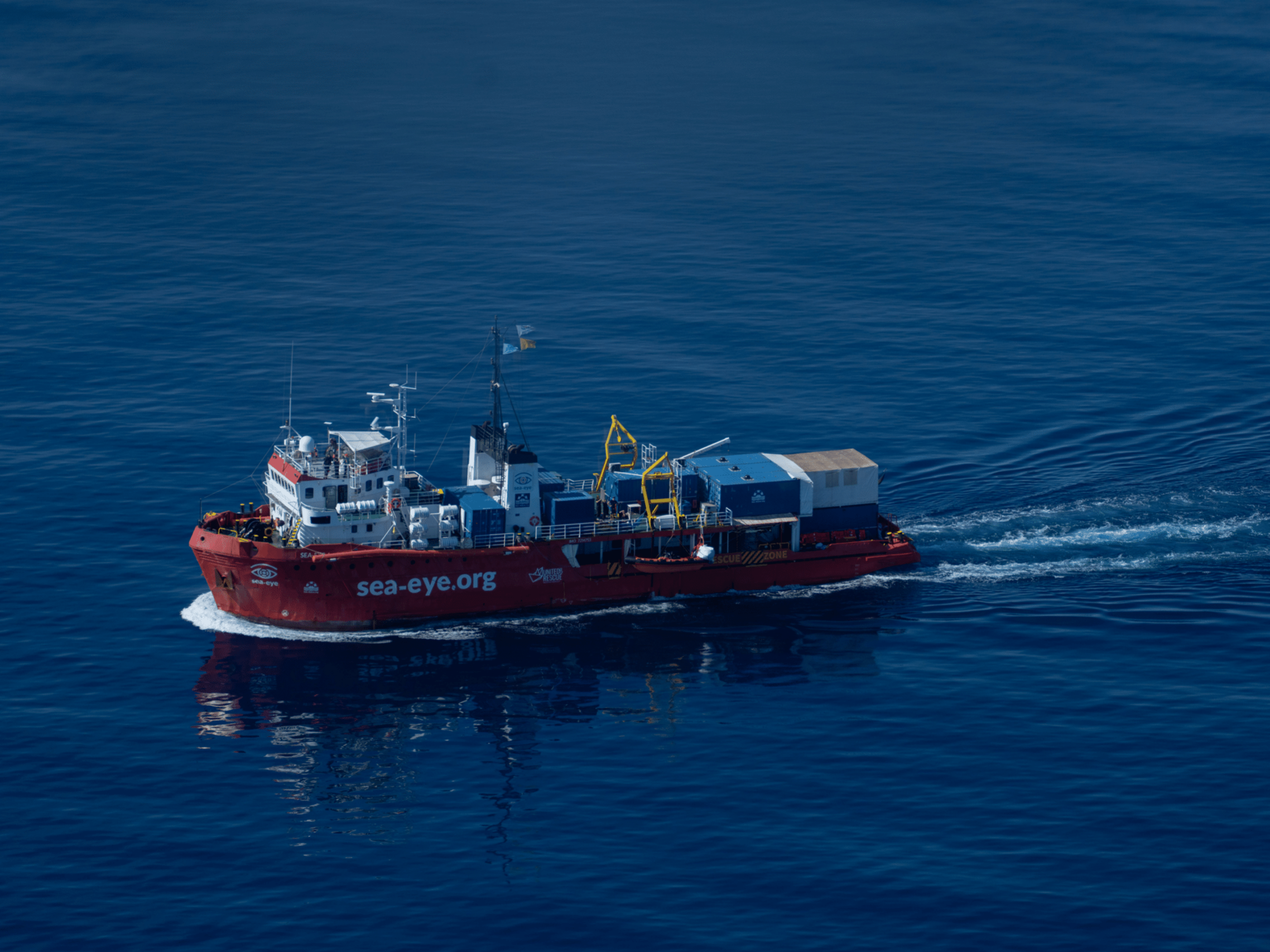 SEA-EYE 4 aus der Luft