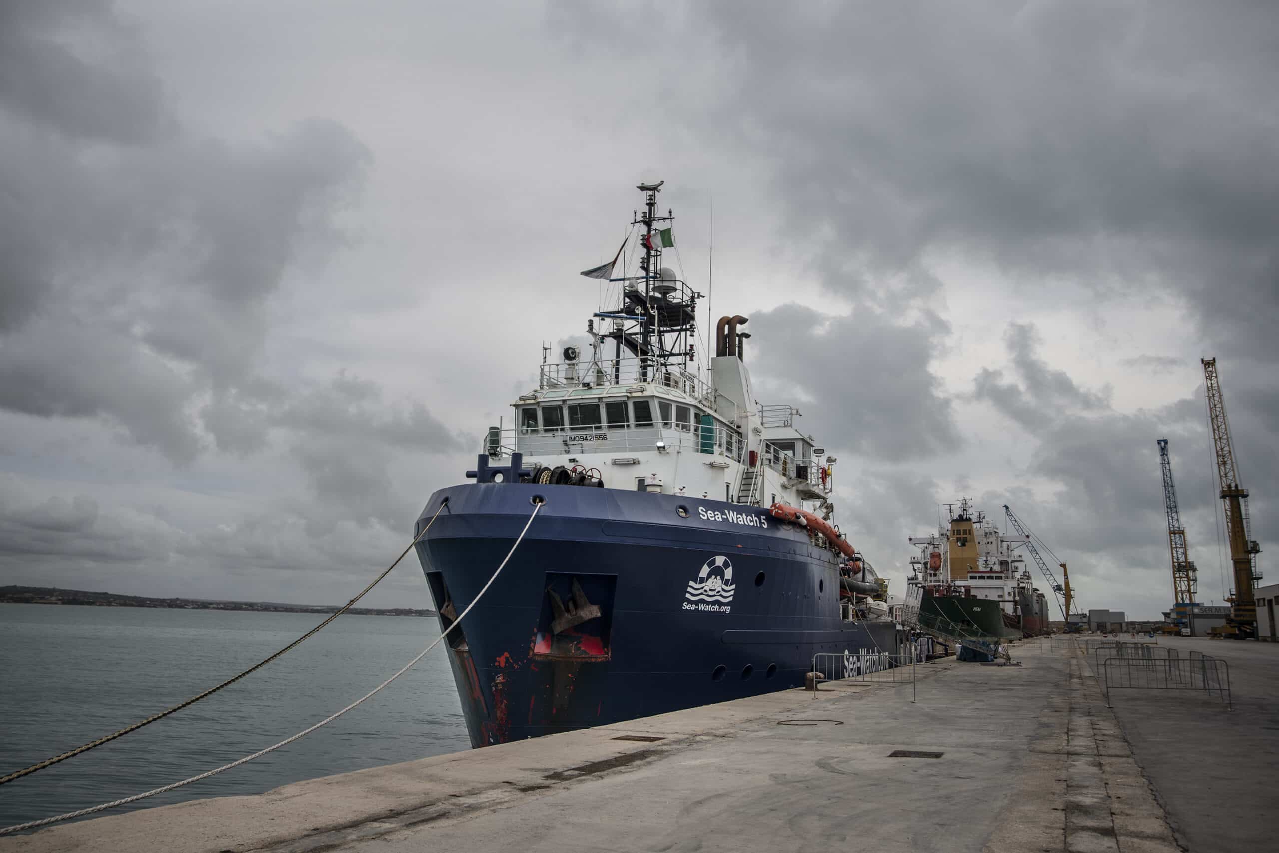 EIL: Nach Angriff auf Sea-Watch 5, Italien leitet Ermittlungen gegen Kapitän ein • Sea-Watch e.V.